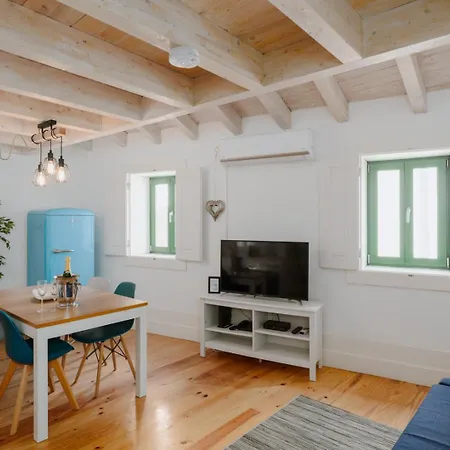 Lovely Nest Downtown