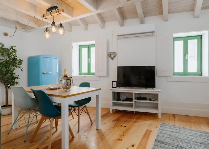 Lovely Nest Downtown *