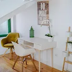 דירה Lovely Nest Downtown *